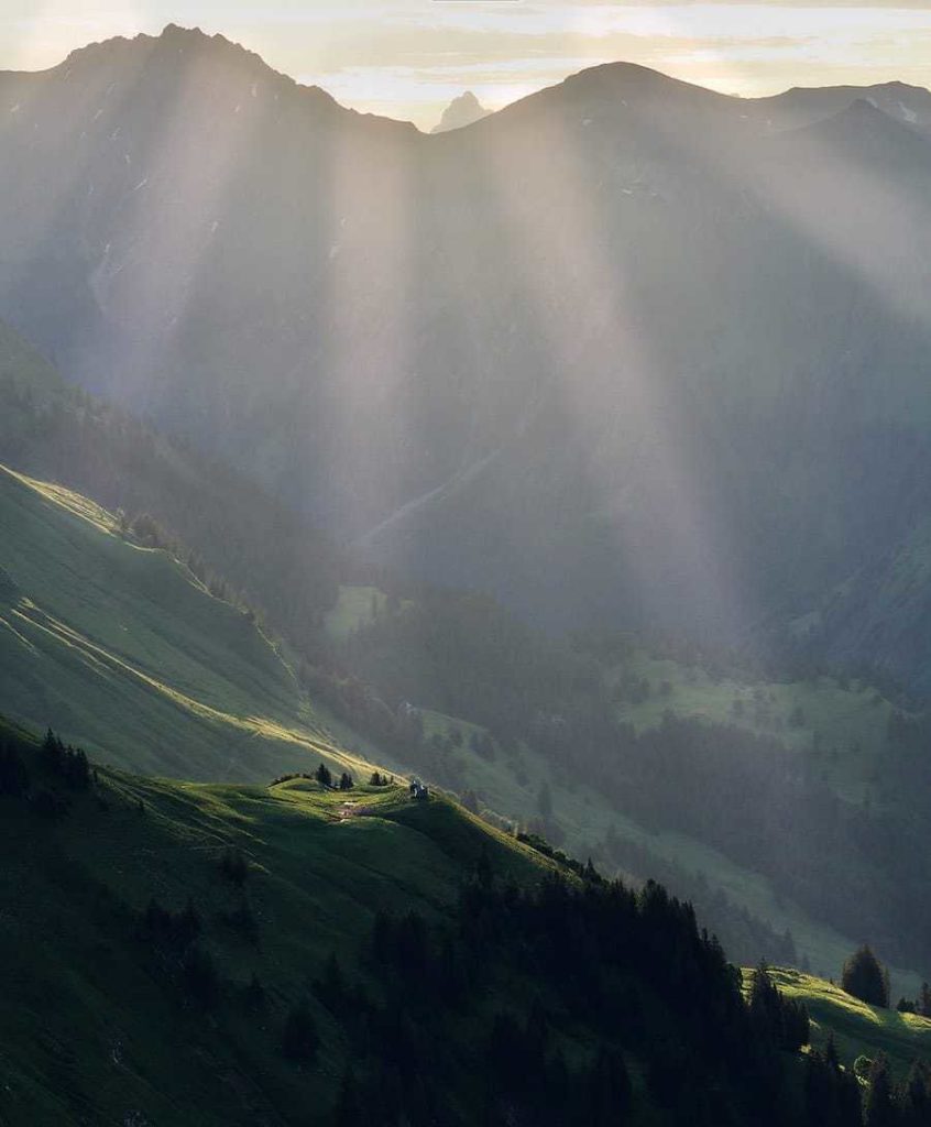 Sonnenstrahlen in den Bergen - Nebelhorn